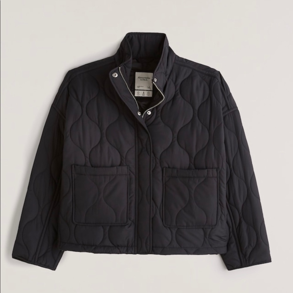 Cropped light weight Abercrombie and Fitch puffer